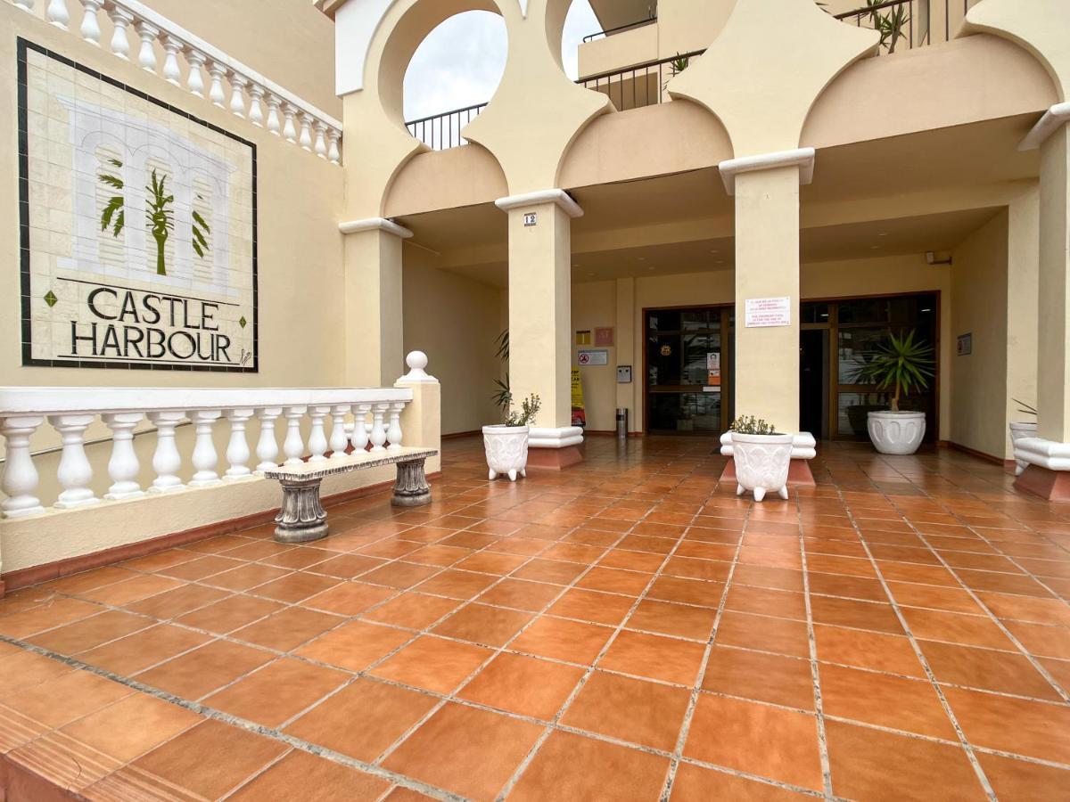 Korallia Guesthouse Castle Harbour Los Cristianos  Exterior photo
